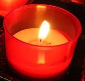 ... Si celebra chi non c'e' piu', ...